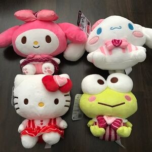 NWT 4-PACK Bundle Hello Kitty and Friends Series 3 Valentine's 8" Plush Lot